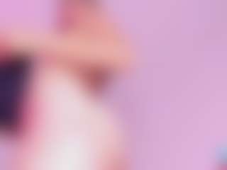 Live cam show with NicoleBlake - Public on Camsoda