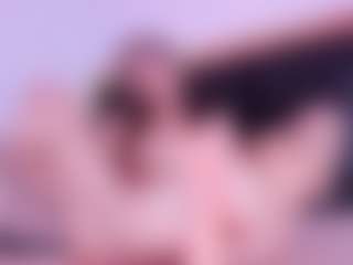 Live cam show with NicoleBlake - Thin on SinfulBabes
