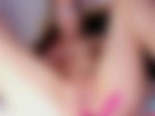 Live cam show with NicoleBlake - Blonde Hair Shaved Pussy on Camiplay Live