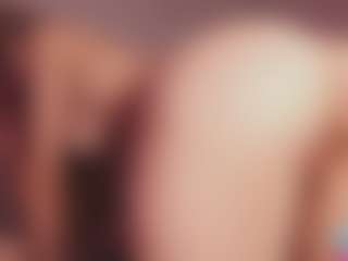 Live cam show with NicoleBlake - Athletic Young Adult on Dolls Live