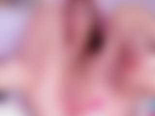 Live cam show with NicoleBlake - Fingering on StripNow