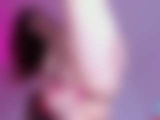 Live cam show with NicoleBlake - Camel Toe on Hubzter Live