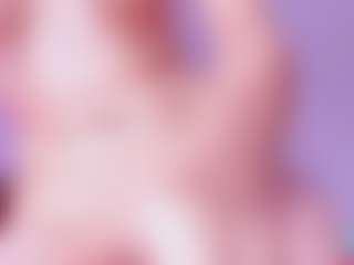 Live cam show with NicoleBlake - Skinny on Camsoda