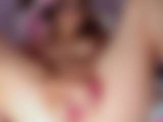 Live cam show with NicoleBlake - Athletic on CamwithHer