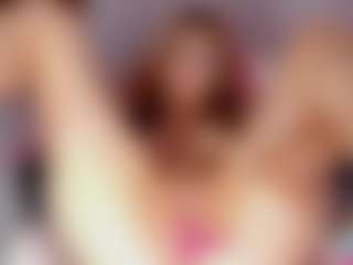 Live cam show with NicoleBlake - Bedroom Blonde Hair on StripNow