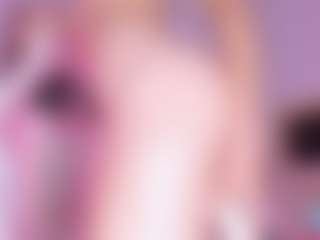 Live cam show with NicoleBlake - Camel Toe on intimatelivegirls.com