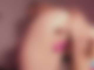 Live cam show with NicoleBlake - Small Tits on AdultVida.com