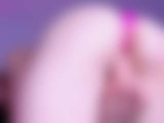 Live cam show with NicoleBlake - Deepthroat on Camsoda