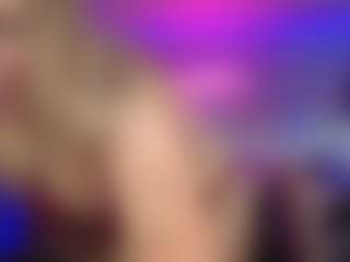Live cam show with LucyAllen4201 - Toys on MyBangCams