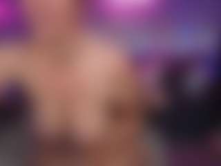 LucyAllen4201's Live Sex Cam Show