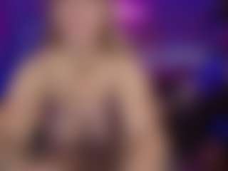 Live cam show with LucyAllen4201 - Housewife on nudelive.tv