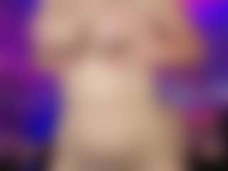 LucyAllen4201's Live Sex Cam Show