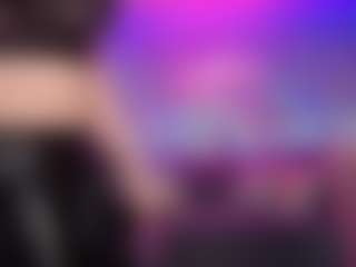 LucyAllen4201 MILF webcam performer live streaming