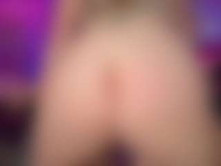 LucyAllen4201's Live Sex Cam Show