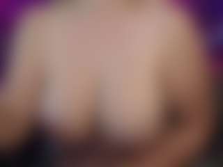 Live cam show with LucyAllen4201 - Big Ass on xheatlive.com