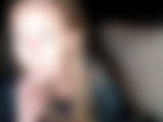 Live cam show with LucyAllen4201 - Blonde Hair Shaved Pussy on UwU Esports