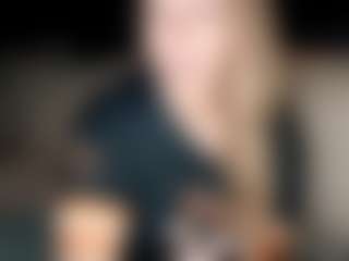 Live cam show with LucyAllen4201 - Blonde Hair on anonymated.com