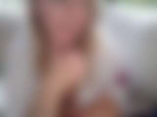 Live cam show with LucyAllen4201 - HD MILF on Camsoda