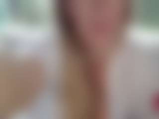Live cam show with LucyAllen4201 - Wet on EXY
