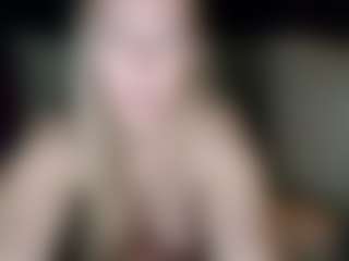 Live cam show with LucyAllen4201 - Lovense on UwU Esports