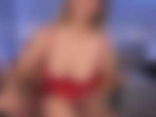 Live cam show with LucyAllen4201 - Bitch on Camiplay Live