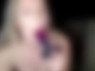 Live cam show with LucyAllen4201 - Blonde Hair Dildo on SpankPalCams