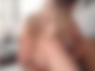 Live cam show with LucyAllen4201 - Costume on Dare Cams