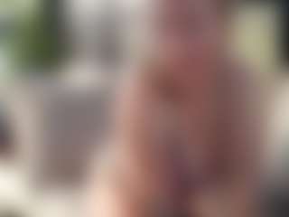 Live cam show with LucyAllen4201 - Cougar on https://playwithruby.com