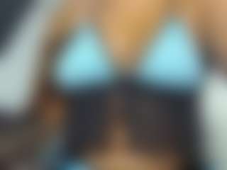 choco-milf's Live Sex Cam Show