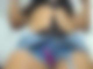 choco-milf's Live Sex Cam Show