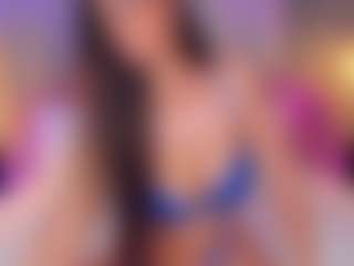 Live cam show with NicolleStark - Glasses on madthumbs