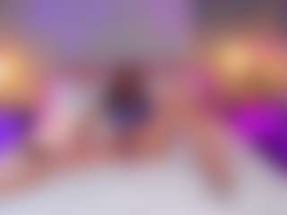 Live cam show with NicolleStark - Oil on TastyBlacksLive