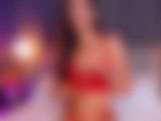 Live cam show with NicolleStark - Oil on AdultVida.com