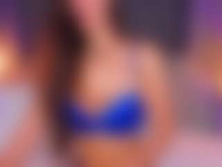 Live cam show with NicolleStark - Glasses on madthumbs