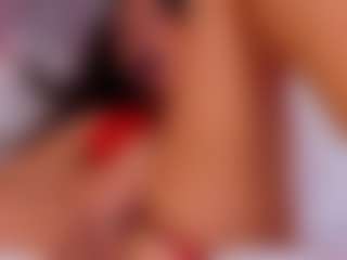 Live cam show with NicolleStark - Oil on crypto-cams
