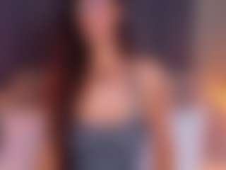 Live cam show with NicolleStark - Skinny on TastyBlacksLive