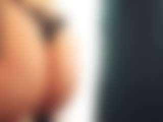Live cam show with MesmErisse - Blonde Hair on Hubzter Live