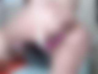 Live cam show with Kylie__Love - Brown Eyes Big Tits on Milfs Live