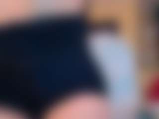 Live cam show with Marcela Davila - Average on madthumbs