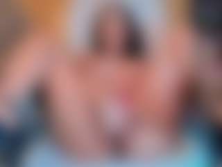 Live cam show with Marcela Davila - Spank on AdultVida.com