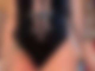 Live cam show with Marcela Davila - Spank on Mixed Magazine Live