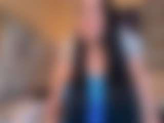 Live cam show with Marcela Davila - Average on sexylivex.com