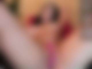 Live cam show with Marcela Davila - Foot Fetish Latina on SmokeAndPoke | colombia