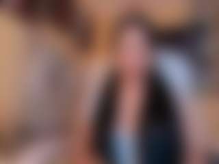 Live cam show with Marcela Davila - Average on Milfs Live