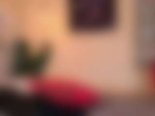 Live cam show with Marcela Davila - Average on sexytreat.net
