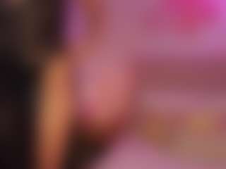 Live cam show with Sara Moore - Nipple Piercings on boobsie.com