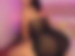 Live cam show with Sara Moore - Cowgirl on SxyPornLive