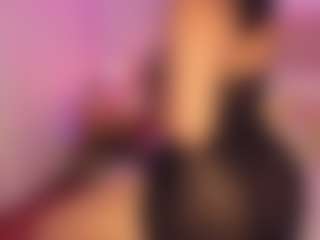 Live cam show with Sara Moore - Blowjob on fapnchat