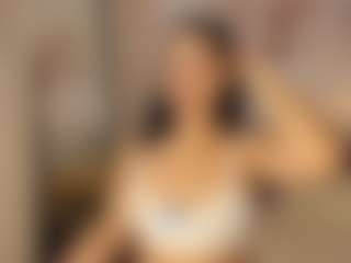 Live cam show with Sara Moore - Athletic Teen (18+) on sexylive.show