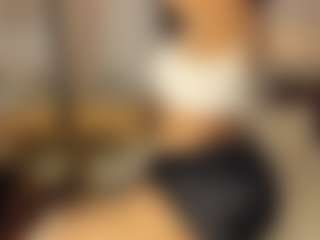 Sara Moore's Live Sex Cam Show